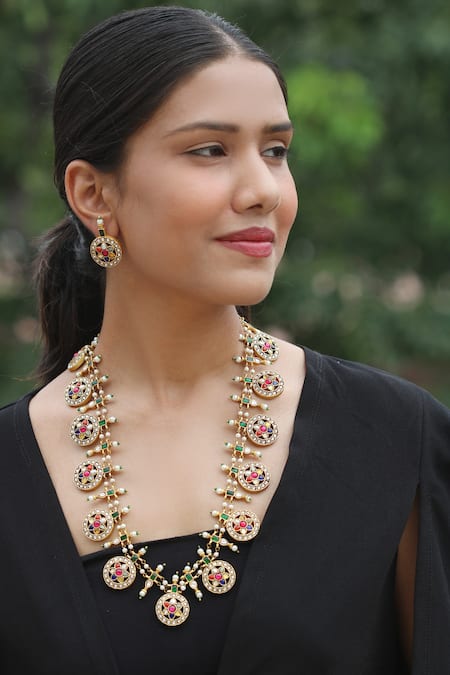 Arnimaa Noor Floral Embellished Necklace Set 