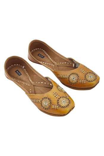 Shop Nayaab By Aleezeh Yellow Embroidered Handcrafted Juttis at Aza Fashions Shop_Nayaab By Aleezeh_Yellow Embroidered Handcrafted Juttis_at_Aza_Fashions