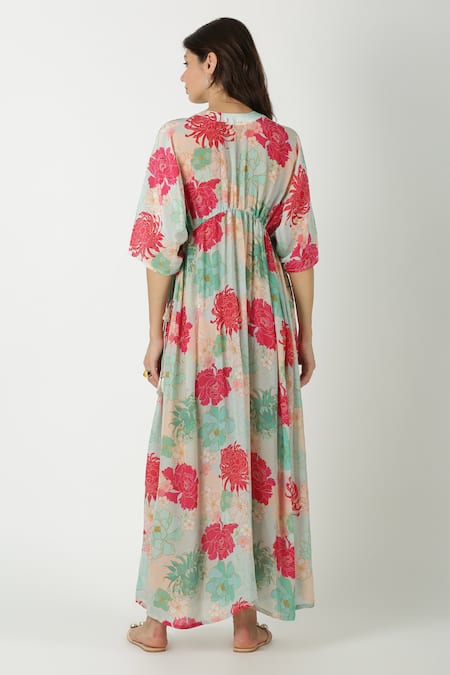 Shop Archana Shah Green Crepe Silk Printed Kaftan at Aza Fashions Shop_Archana Shah_Green Crepe Silk Printed Kaftan _at_Aza_Fashions