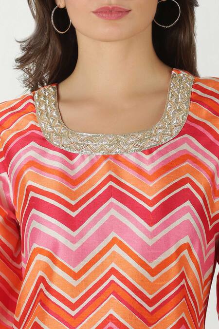 Archana Shah Pink Bemberg Silk Printed Kurta at Aza Fashions Archana Shah_Pink Bemberg Silk Printed Kurta _at_Aza_Fashions