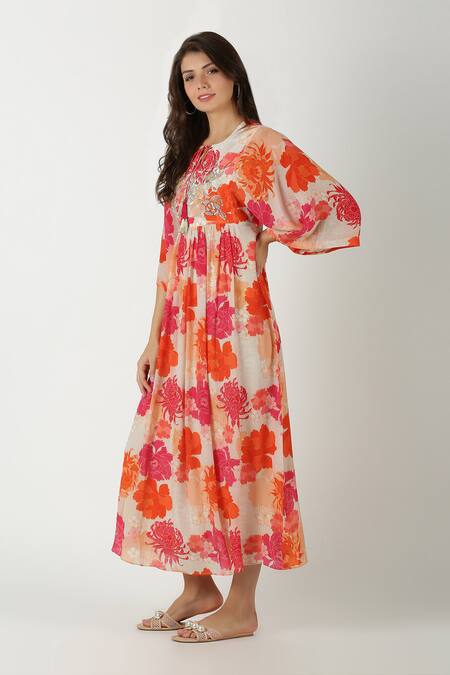 Archana Shah White Crepe Silk Printed A-line Dress Online at Aza Fashions Archana Shah_White Crepe Silk Printed A-line Dress _Online_at_Aza_Fashions