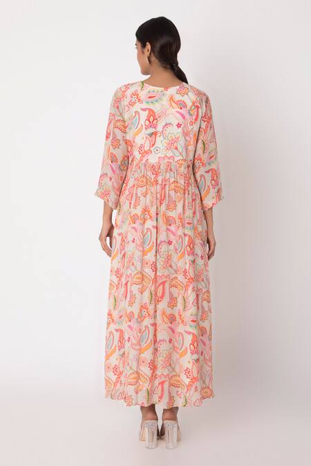 Shop Archana Shah White Bemberg Crepe Printed Dress at Aza Fashions Shop_Archana Shah_White Bemberg Crepe Printed Dress _at_Aza_Fashions