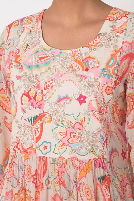 Archana Shah White Bemberg Crepe Printed Dress Online at Aza Fashions Archana Shah_White Bemberg Crepe Printed Dress _Online_at_Aza_Fashions