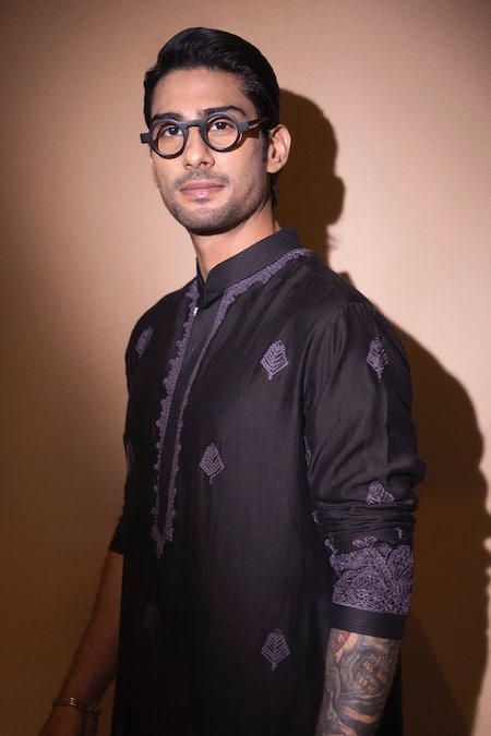 Wabi Sabi By Anshum-Ritesh_Black Chanderi Embroidery Aztec Dori Kurta Set _at_Aza_Fashions