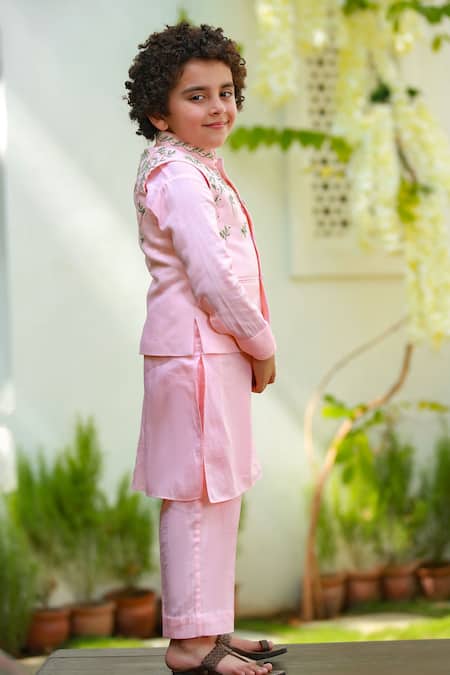 Littleens_Pink Velvet, Cotton Embroidery Floral Bundi And Kurta Set _Online_at_Aza_Fashions