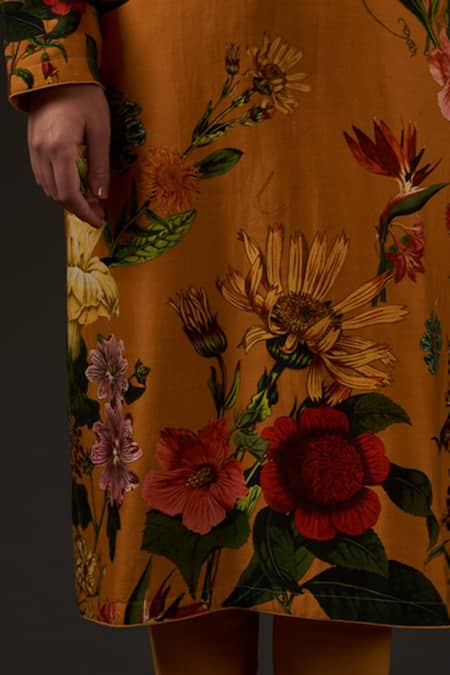 Balance By Rohit Bal_Yellow Cotton, Chanderi Floral Mandarin Collar Print Kurta Set _Online_at_Aza_Fashions