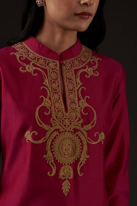 Balance By Rohit Bal_Pink Cotton, Chanderi Floral Mandarin Collar Embroidered Kurta Set _Online_at_Aza_Fashions