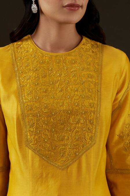 Balance By Rohit Bal_Yellow Cotton, Chanderi Floral Round Embroidered Kalidar Kurta Set _Online_at_Aza_Fashions