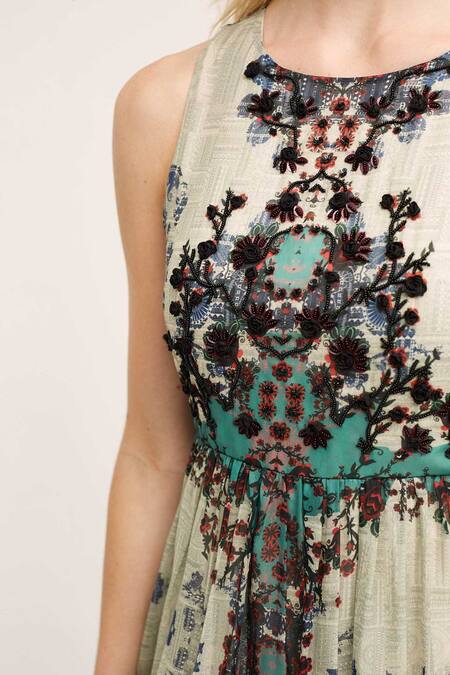 Bhanuni By Jyoti White Viscose Georgette Round Floral Printed Maxi Dress Online at Aza Fashions Bhanuni By Jyoti_White Viscose Georgette Round Floral Printed Maxi Dress _Online_at_Aza_Fashions