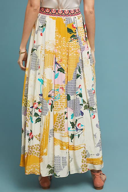 Bhanuni By Jyoti White Viscose Crepe Printed Skirt Online at Aza Fashions Bhanuni By Jyoti_White Viscose Crepe Printed Skirt _Online_at_Aza_Fashions