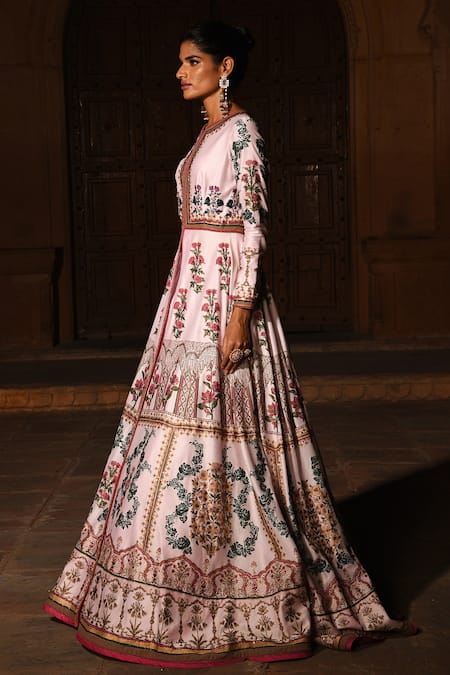 Reynu Taandon Pink Chanderi Silk Round Embroidered Jacket Lehenga Set Online at Aza Fashions Reynu Taandon_Pink Chanderi Silk Round Embroidered Jacket Lehenga Set _Online_at_Aza_Fashions