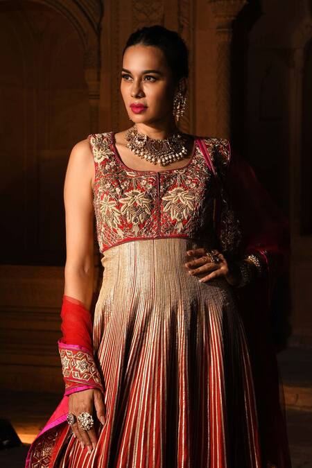 Buy Reynu Taandon Red Net, Chanderi Silk Round Embroidered Anarkali With Dupatta Online at Aza Fashions Buy_Reynu Taandon_Red Net, Chanderi Silk Round Embroidered Anarkali With Dupatta _Online_at_Aza_Fashions