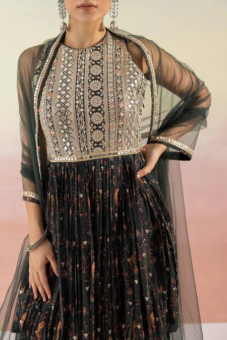 Buy_Basanti - Kapde Aur Koffee_Black Printed Georgette Floral Round Kurta Dhoti Pant Set_Online_at_Aza_Fashions