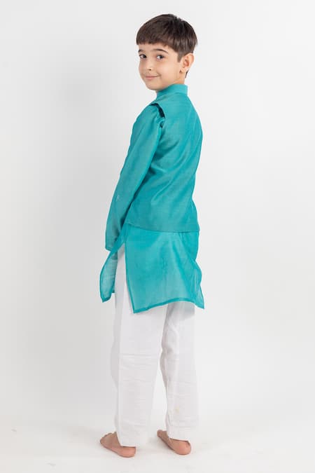 Shop MR Brat Blue Chanderi, Cotton, Muslin Embroidery Teal Bundi And Kurta Set at Aza Fashions Shop_MR Brat_Blue Chanderi, Cotton, Muslin Embroidery Teal Bundi And Kurta Set _at_Aza_Fashions