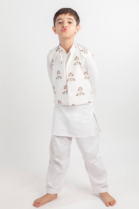 Buy_MR Brat_White Cotton, Muslin Sequins, Embroidery Bird Motif Printed Bundi Kurta Set _Online_at_Aza_Fashions