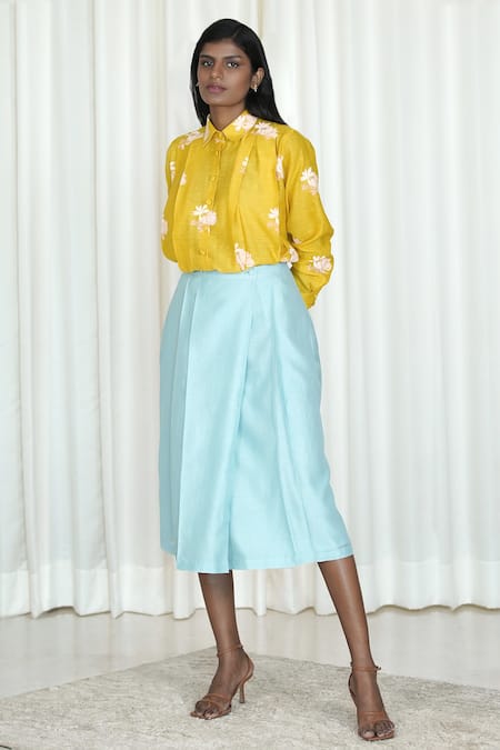 Shop_Shiori_Yellow Slub Chanderi Embroidery Spread Collar Printed Pleated Shirt _at_Aza_Fashions