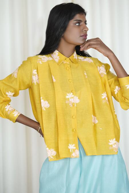 Shop_Shiori_Yellow Slub Chanderi Embroidery Spread Collar Printed Pleated Shirt _Online_at_Aza_Fashions