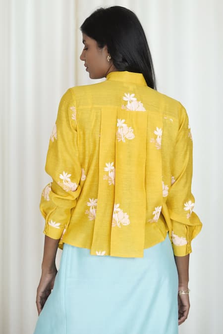 Shiori_Yellow Slub Chanderi Embroidery Spread Collar Printed Pleated Shirt _at_Aza_Fashions