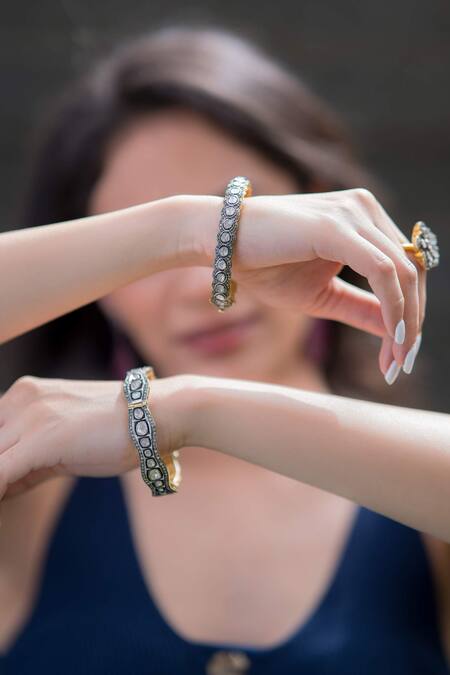 The Alchemy Studio Black Uncut Diamond Bangle Single Pc