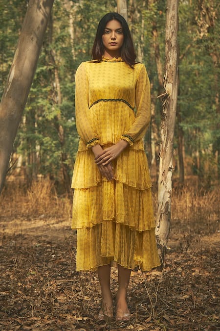 Shop Baise Gaba Yellow Chiffon, Lining Cotton Modal Geometric Asiatic Lily Layered Dress at Aza Fashions Shop_Baise Gaba_Yellow Chiffon, Lining Cotton Modal Geometric Asiatic Lily Layered Dress _at_Aza_Fashions