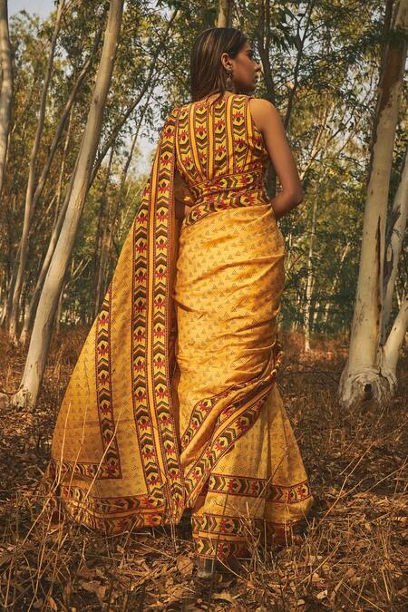 Shop Baise Gaba Yellow Blouse Piece Natural Crepe, Saree Chanderi Geometric Motifs Mehtaab at Aza Fashions Shop_Baise Gaba_Yellow Blouse Piece Natural Crepe, Saree Chanderi Geometric Motifs Mehtaab_at_Aza_Fashions