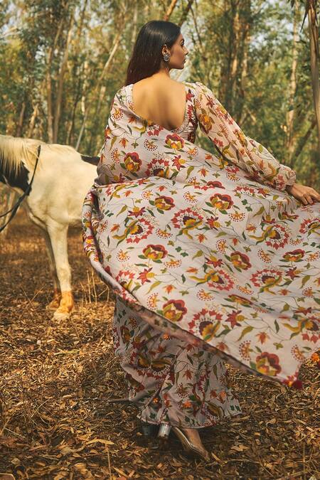 Shop Baise Gaba Grey Chanderi Floral Motifs Gulma Saree at Aza Fashions Shop_Baise Gaba_Grey Chanderi Floral Motifs Gulma Saree_at_Aza_Fashions