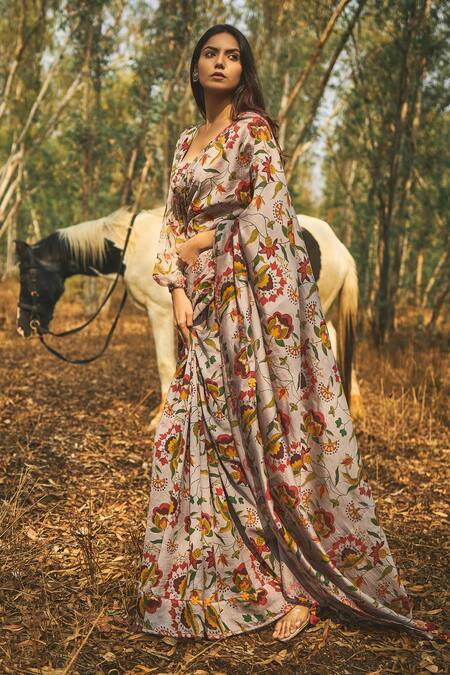 Buy Baise Gaba Grey Chanderi Floral Motifs Gulma Saree Online at Aza Fashions Buy_Baise Gaba_Grey Chanderi Floral Motifs Gulma Saree_Online_at_Aza_Fashions