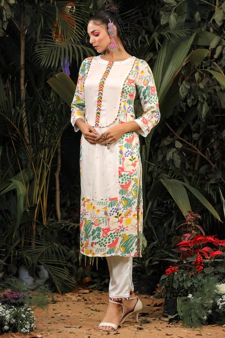 Shop_Baise Gaba_White Modal Satin Floral, Polka Dot Round Printed Kurta Set_Online_at_Aza_Fashions