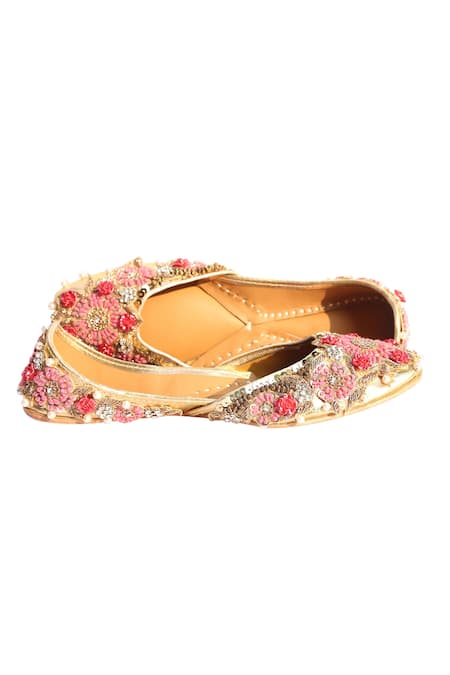 Shop 5elements Gold Floral Embroidered Juttis at Aza Fashions Shop_5elements_Gold Floral Embroidered Juttis _at_Aza_Fashions