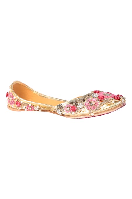 5elements Gold Floral Embroidered Juttis Online at Aza Fashions 5elements_Gold Floral Embroidered Juttis _Online_at_Aza_Fashions