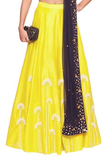 Salt And Spring Yellow Net, Chanderi Floral Motifs Round Embroidered Lehenga Set Online at Aza Fashions Salt And Spring_Yellow Net, Chanderi Floral Motifs Round Embroidered Lehenga Set _Online_at_Aza_Fashions