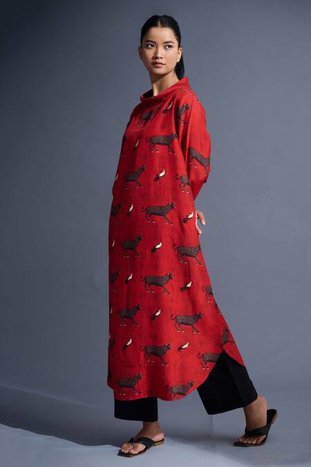 Buy_Taika By Poonam Bhagat_Red Tunic  Blended Silk Printed Birds Collared Neck And Pant Set _Online_at_Aza_Fashions
