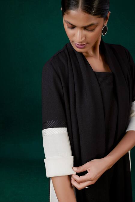 Shop_Ampm_Black Saba Wool Throw_Online_at_Aza_Fashions