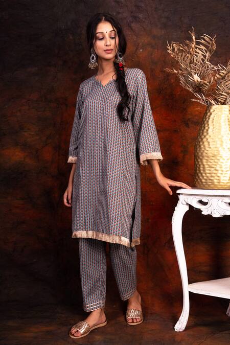 Tashee_Blue Cotton Round Block Print Kurta And Pant Set  _Online_at_Aza_Fashions
