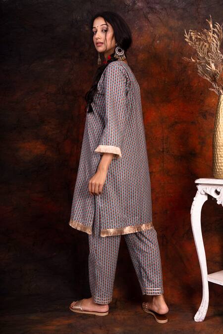 Buy_Tashee_Blue Cotton Round Block Print Kurta And Pant Set  _Online_at_Aza_Fashions