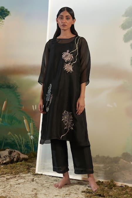 Febo6 Black Silk Organza Floral, Zari Round Kurta Set Online at Aza Fashions Febo6_Black Silk Organza Floral, Zari Round Kurta Set _Online_at_Aza_Fashions