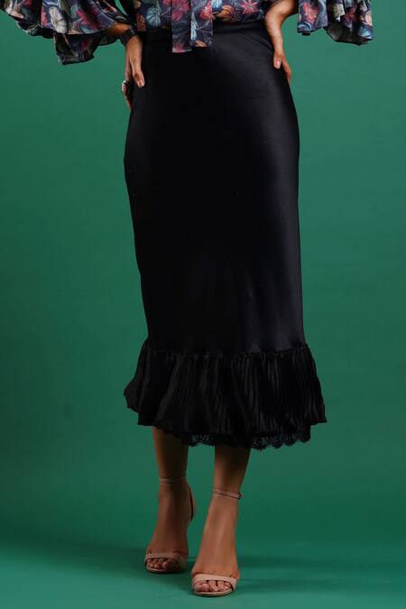 Nidhi Yasha Black Viscose Ruffled Skirt at Aza Fashions Nidhi Yasha_Black Viscose Ruffled Skirt _at_Aza_Fashions
