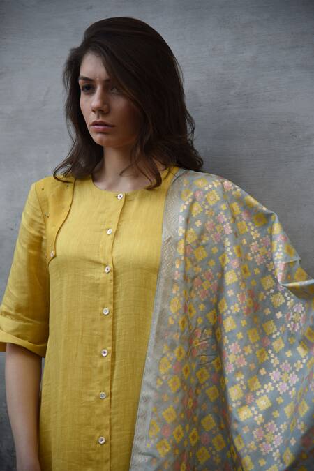 I Am Design_Yellow Satin Linen Kurta Set _at_Aza_Fashions