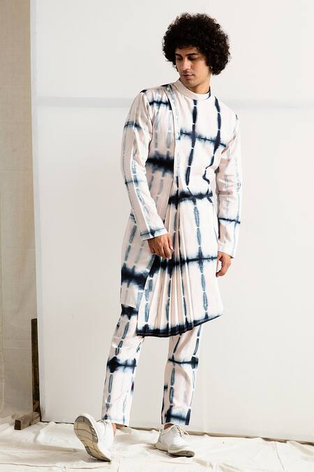 Bohame_White Bamboo Blend Quilted Bundi And Kurta Set_Online_at_Aza_Fashions