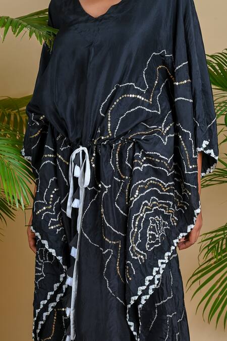 Buy_Dyelogue_Black Habutai Silk Bandhani Kaftan _Online_at_Aza_Fashions