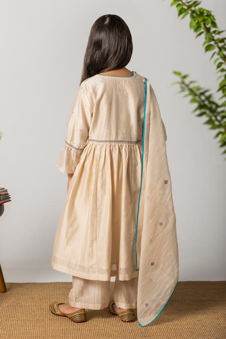 Shop BOTEH White Chanderi Cotton, Cotton, Silk Embroidery Kurta Set at Aza Fashions Shop_BOTEH_White Chanderi Cotton, Cotton, Silk Embroidery Kurta Set _at_Aza_Fashions