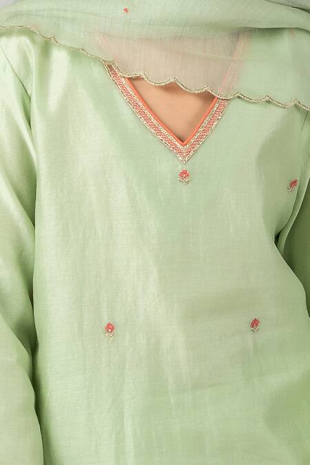 BOTEH Green Chanderi , Embroidery Kurta Set Online at Aza Fashions BOTEH_Green Chanderi , Embroidery Kurta Set _Online_at_Aza_Fashions