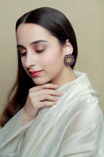 ZARIIN_Gold Plated Cut Work Floral Jewellery Set Gift Box _Online_at_Aza_Fashions