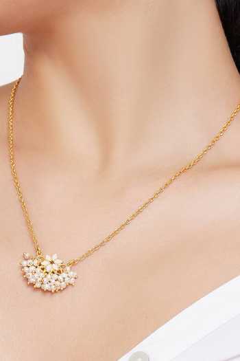 ZARIIN_Gold Plated Pearl Pretty Poised Jewellery Set Gift Box_Online_at_Aza_Fashions
