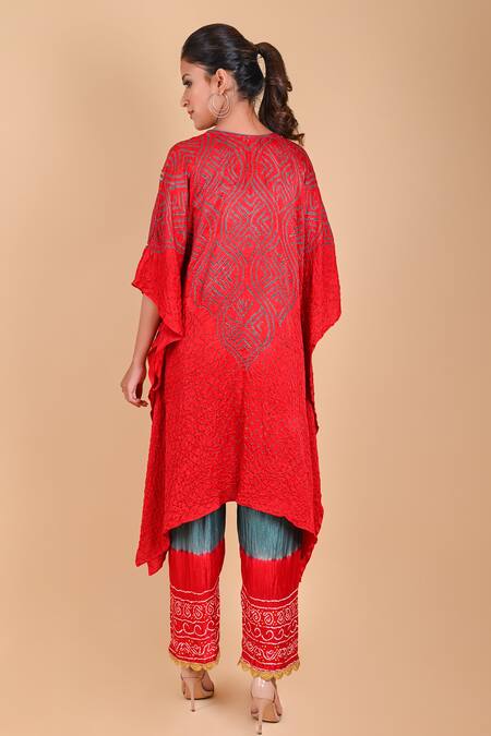 Shop Dyelogue Grey Gajji Silk Bandhani Pant at Aza Fashions Shop_Dyelogue_Grey Gajji Silk Bandhani Pant _at_Aza_Fashions