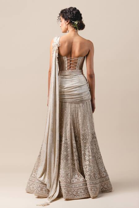 Shop_Tarun Tahiliani_White Georgette Sweetheart Neck Draped Lehenga Saree Set  _at_Aza_Fashions