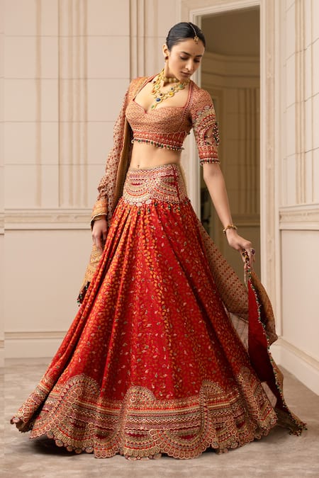 Buy Red Lehenga Silk Brocade Embroidered Floral Sweetheart Bridal Set For  Women by Tarun Tahiliani Online at Aza Fashions.