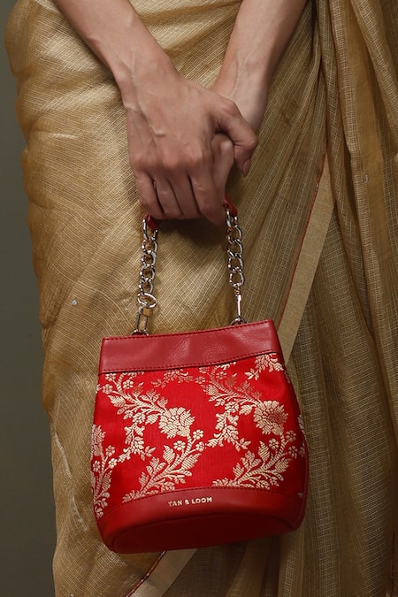 Packaging Bags Gifting Purpose. Potli Batwa Bag Women handbag Shagun Pouch  Return Gifts Bridal Purse at best price in Mumbai