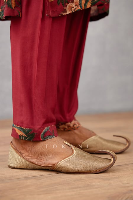 Torani Red Cotton Silk Chintz Sanobar Ashfaq Printed Kurta Set at Aza Fashions Torani_Red Cotton Silk Chintz Sanobar Ashfaq Printed Kurta Set _at_Aza_Fashions