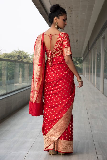 Shop Neha & Tarun Red Saree Pure Katan Silk Satin Scoop Neck With Blouse at Aza Fashions Shop_Neha & Tarun_Red Saree Pure Katan Silk Satin Scoop Neck With Blouse _at_Aza_Fashions